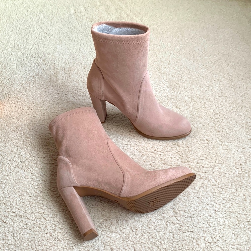 Size 7 (37.5) Stuart Weitzman Highland Bootie Suede